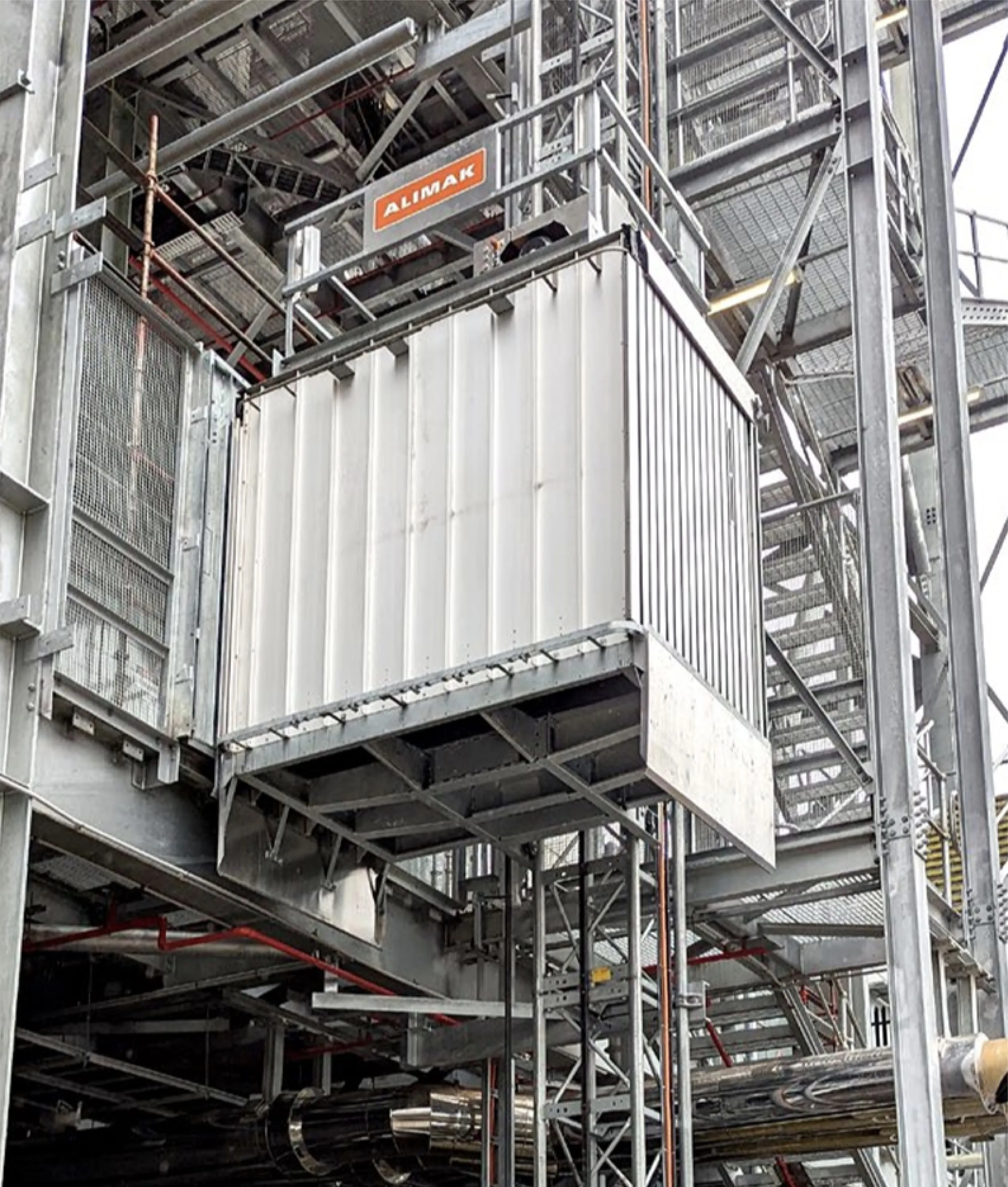 INDUSTRIAL LIFT